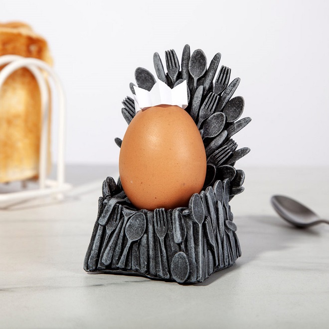 https://thephagshop.com/wp-content/uploads/2021/08/GR450080_thePHAGshop_Egg-of-Thrones-Ultimate-Egg-Cup-Use.jpg